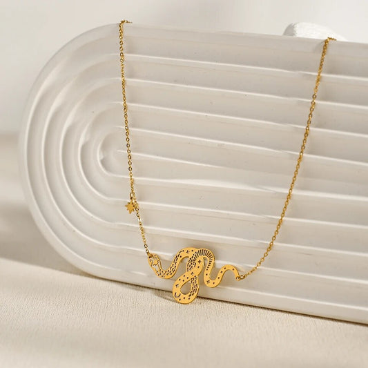Serpiente Celestial de Oro - Collar