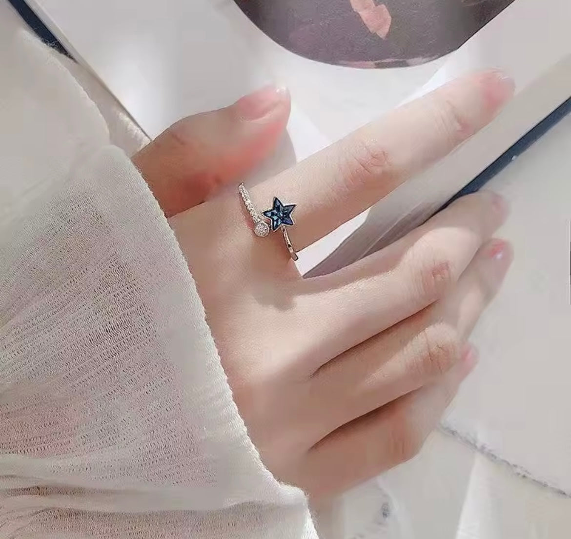 Showgirl Resizeable Ring